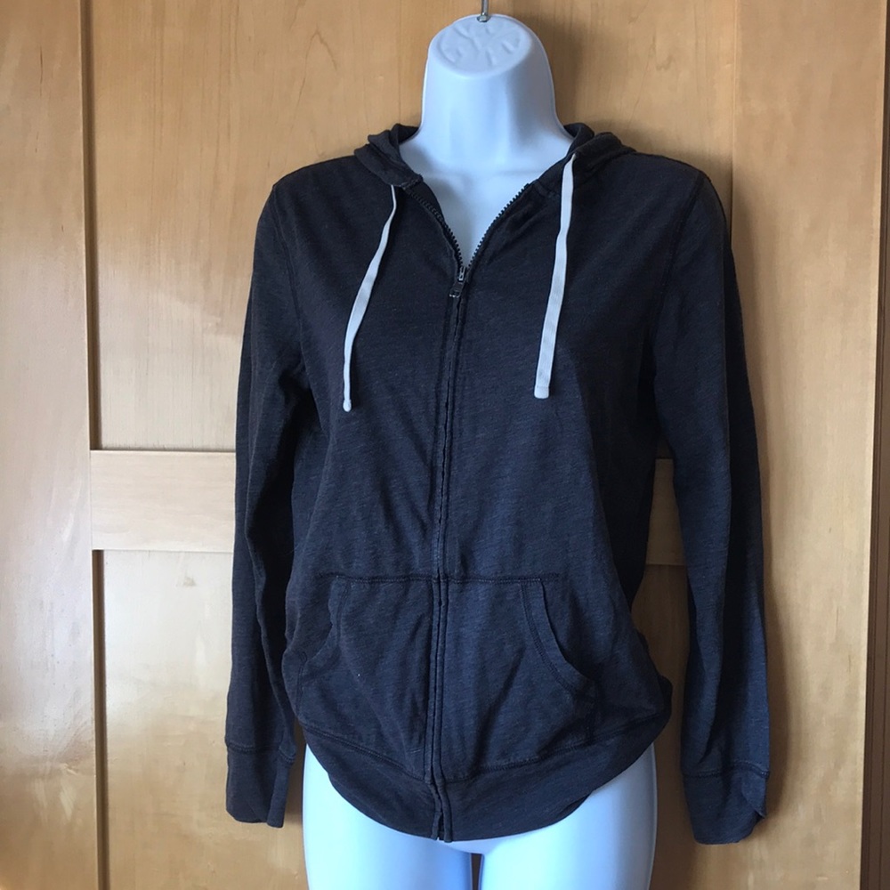 Dark grey S old navy sip up